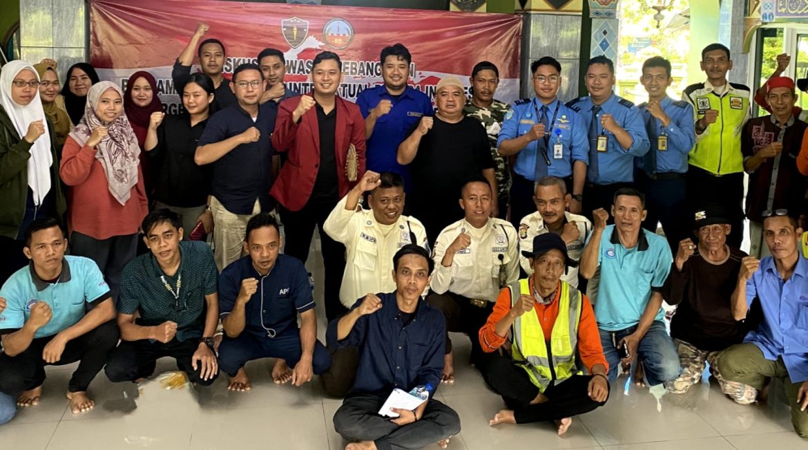 Tingkatkan Persatuan Pasca Pemilu Mahasiswa Ajak Masyarakat Berdiskusi di Bandara Soetta