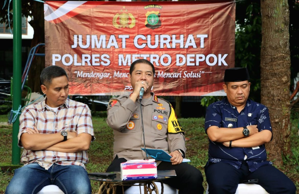 Jum’at Curhat dan Buka Puasa Kapolres Metro Depok Bersama Warga Perumahan Bumi Pusaka Cinere