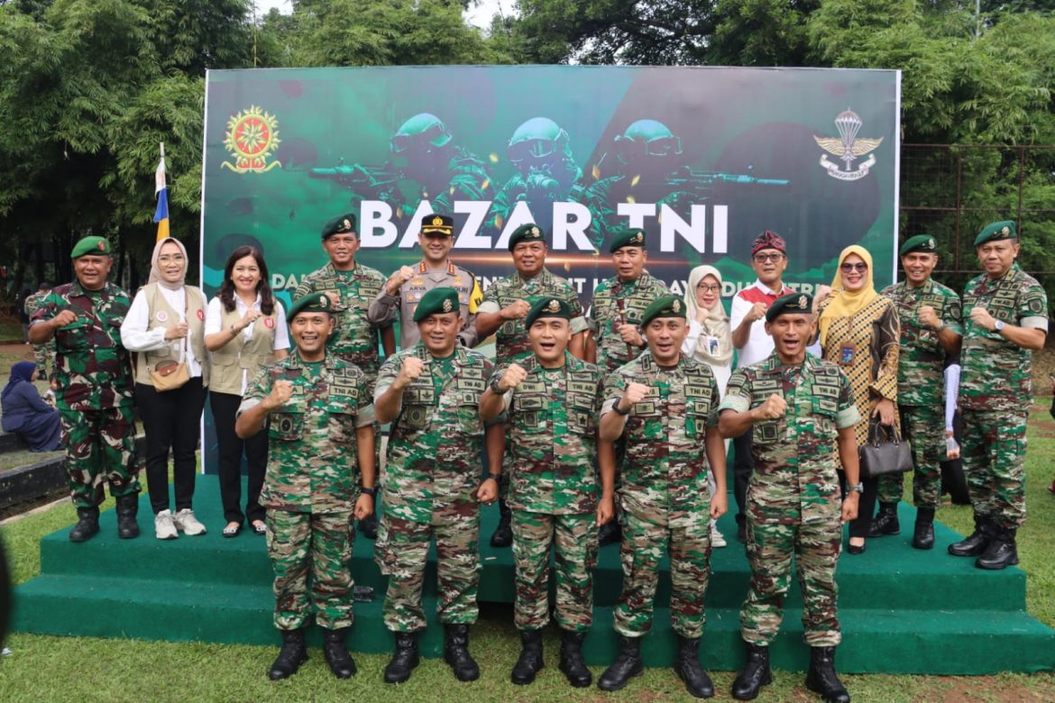 Kapolres Metro Depok Hadiri Bazaar TNI Tersebar Dalam Rangka Menyambut Idul Fitri 1445 H/2024 M di Divif 1 Kostrad