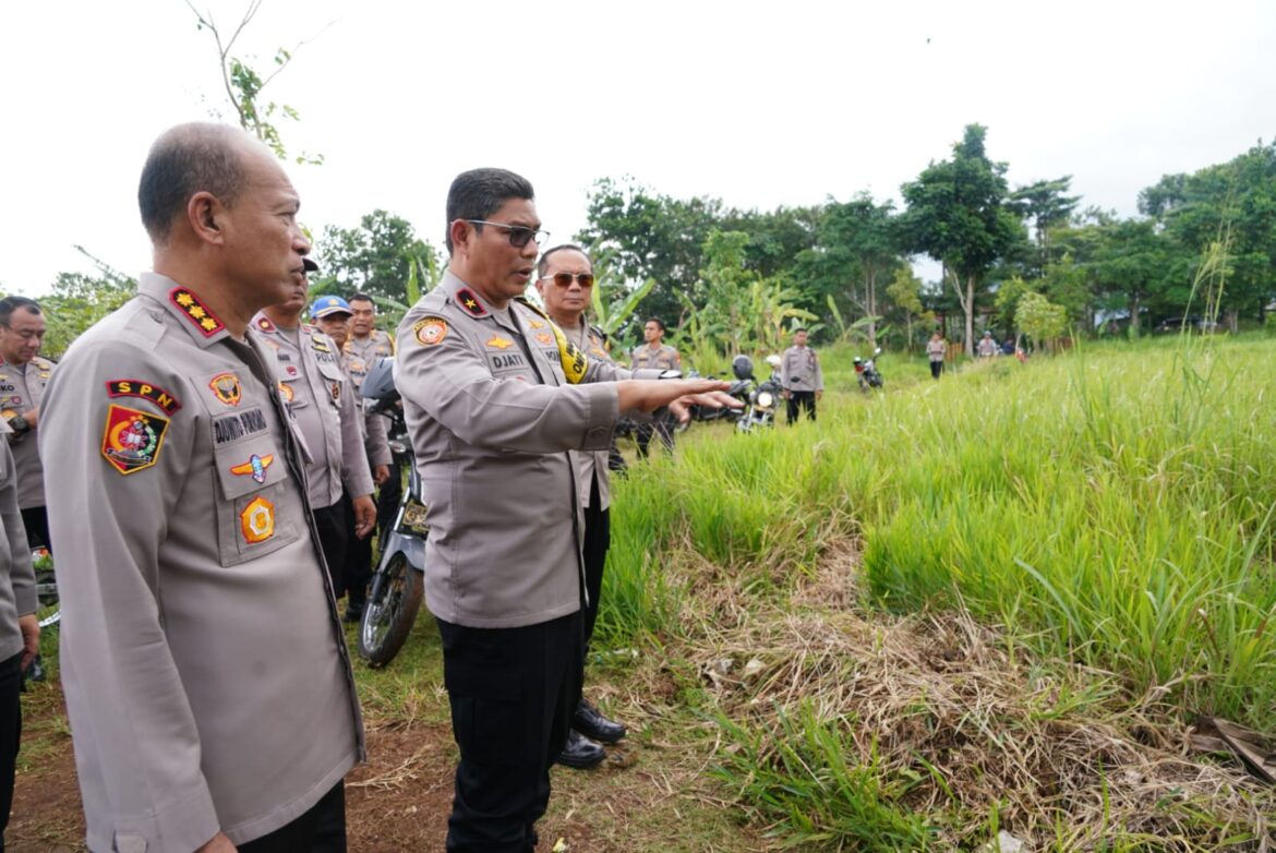 Wakapolda Tinjau Lahan Program Ketahanan Pangan Di SPN Polda Metro Jaya