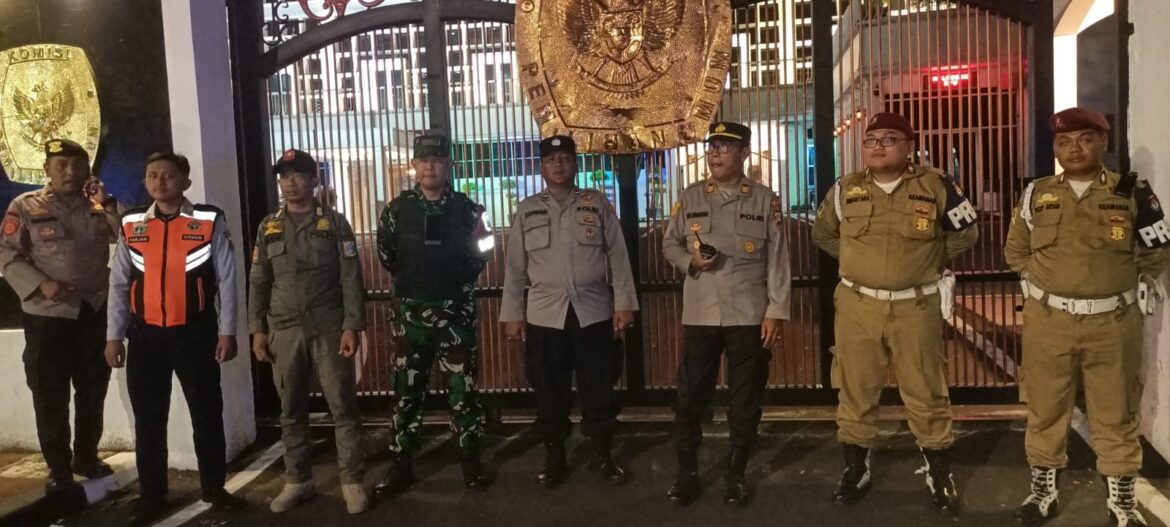 Menjelang Pilkada DKI Jakarta 2024, Patroli Tiga Pilar Menteng Kontrol Kantor KPU RI Untuk Menciptakan Suasana Kondusif