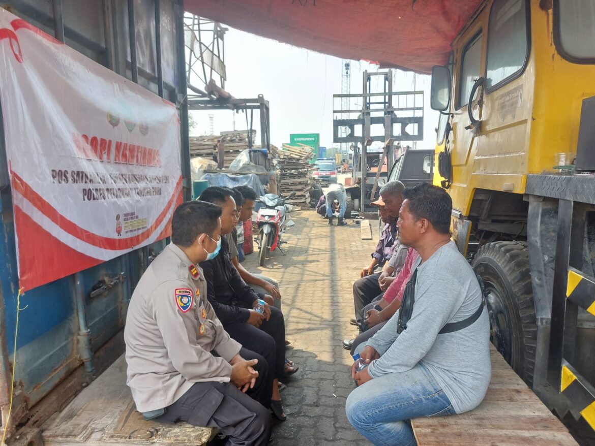 Polsek Kawasan Sunda Kelapa Gelar Ngopi Kamtibmas Dalam Tahapan Penghitungan Suara.