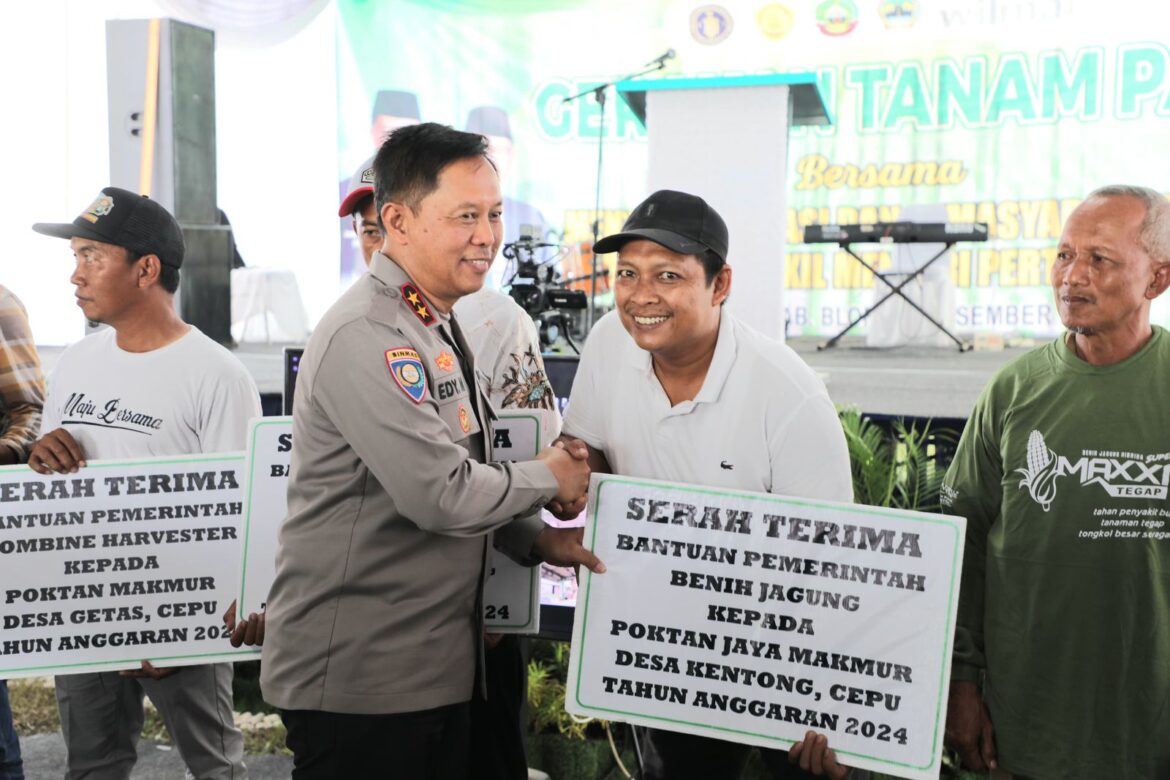 Gugus Tugas Ketahanan Pangan Polri Tanam Padi Serentak, Cetak 10 Ribu Hektare Sawah