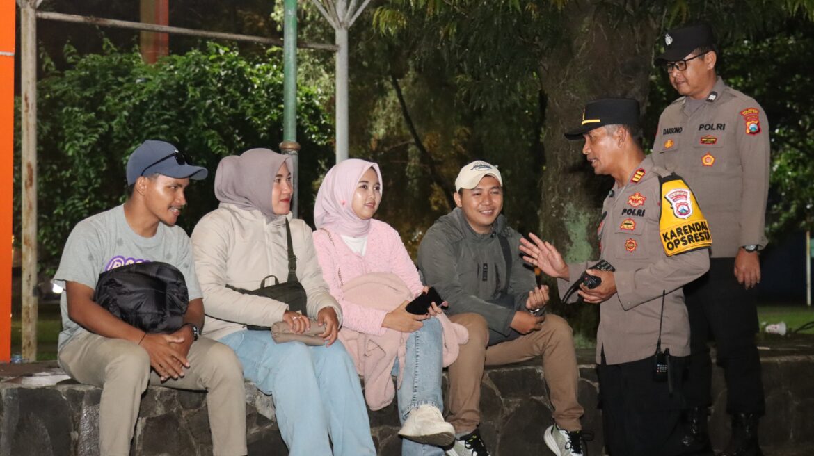 Polresta Malang Kota Dan Jajarannya Lakukan Patroli Preemtif dan Peventif Pencegahan Premanisme Di Wilayah Kota Malang