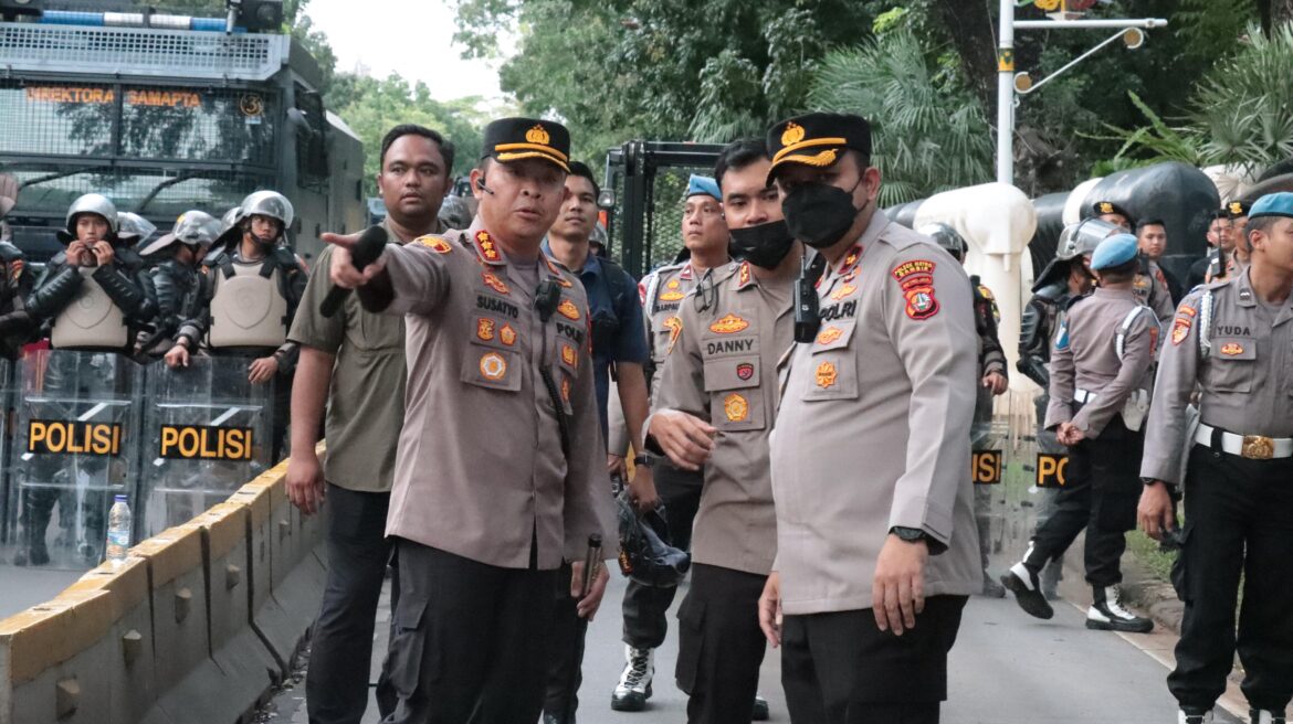 Sebanyak 2.554 Personel Gabungan Dikerahkan, Amankan Aksi Massa Ojol di Monas dan DPR Hari Ini