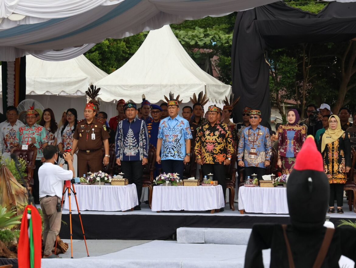 Dorong Pengembangan Pariwisata Berkelanjutan, Kapolda Kalteng dan Gubernur Resmikan Kapal Wisata Susur Sungai