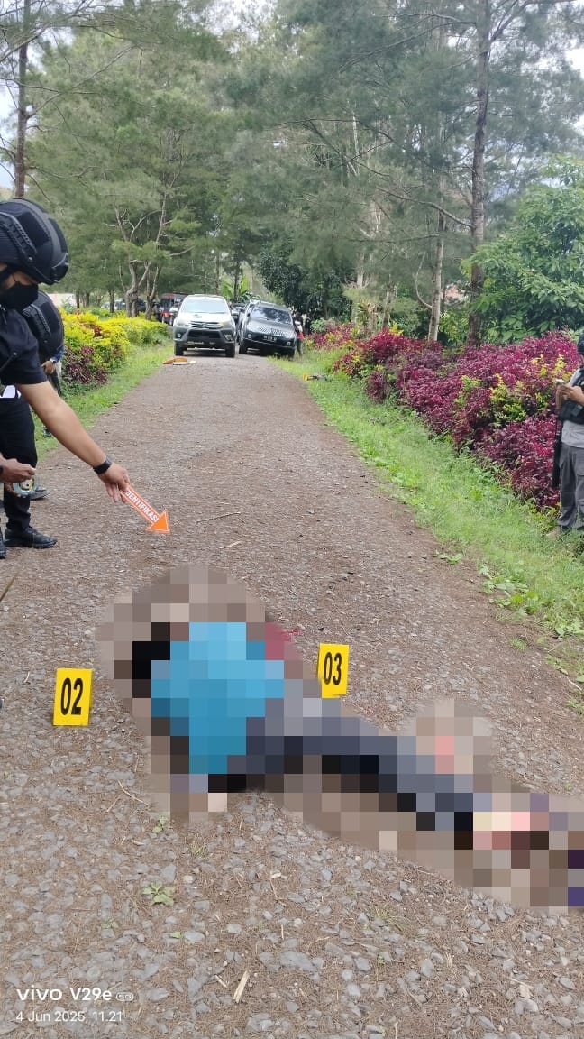 Dua Pekerja Sipil Bangunan Meninggal Dunia Ditembak KKB, Satgas Ops Damai Cartenz Sigap Lakukan Pengejaran dan Evakuasi Korban