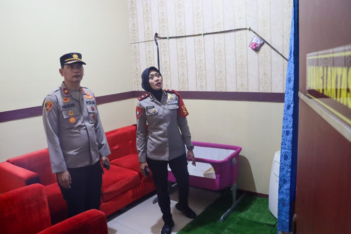Polsek Bojongsari Terima Kunjungan Tim Penilai Polda Metro Jaya dalam Rangka Lomba Pelayanan Masyarakat dan Kebersihan Komando