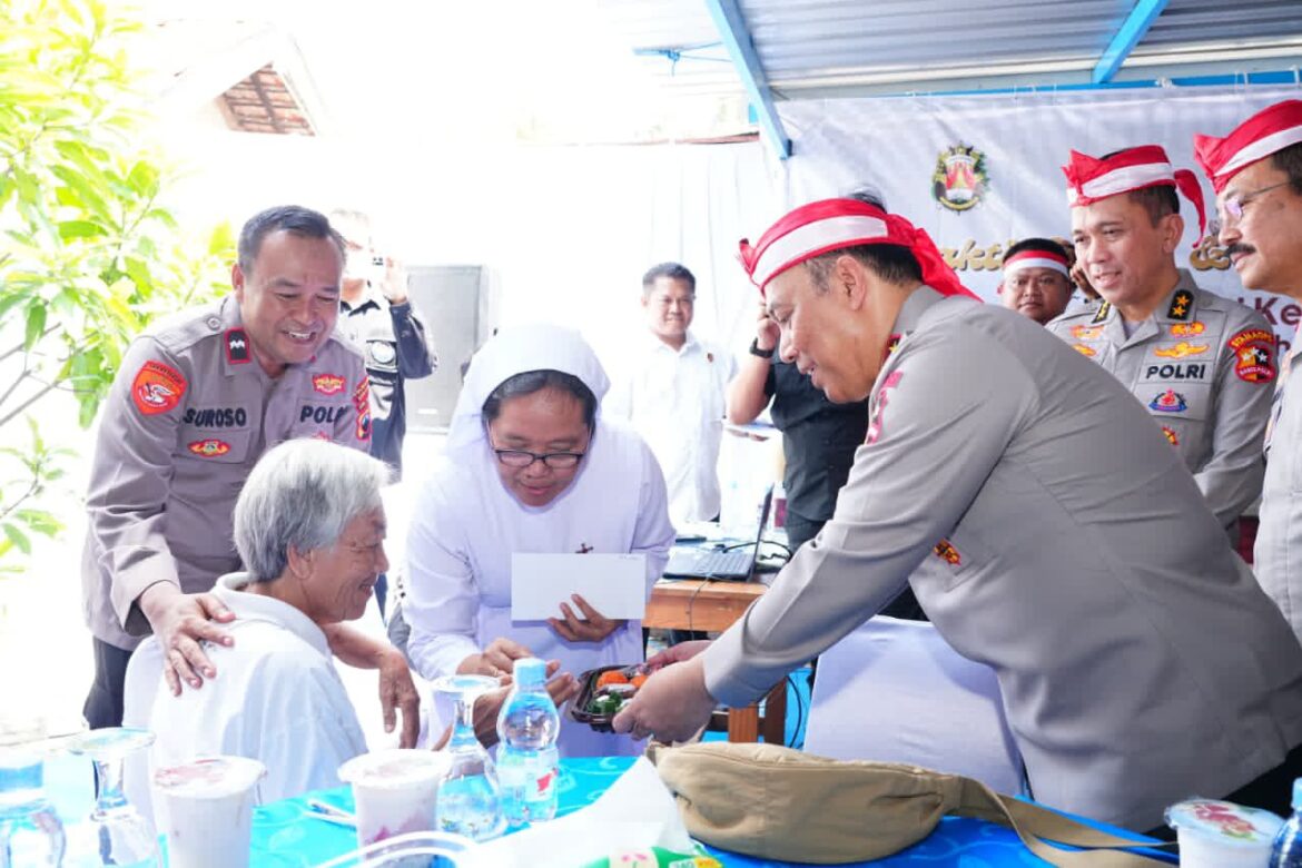 Siaran Pers Polri Wakapolri Beri Perhatian Khusus Kepada Biarawati Dan Lansia Di Bakti Sosial Polsek Genuk