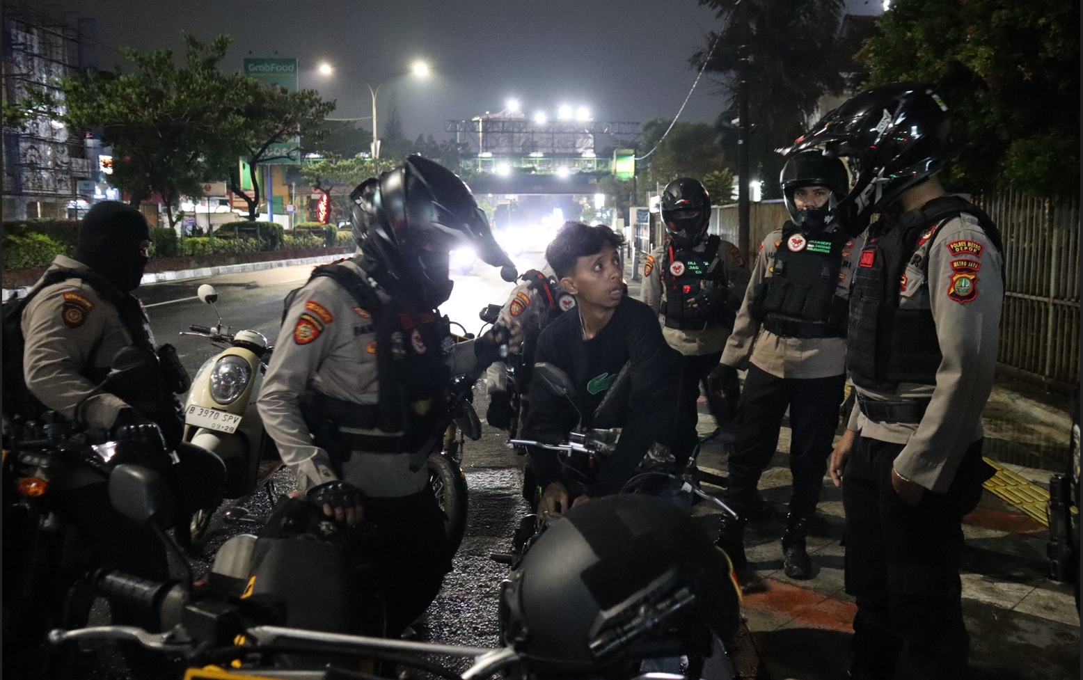 Jaga Kondusifitas Malam Jelang Pagi, Tim Perintis Presisi Polres Metro Depok Sisir Cilodong hingga Sukmajaya