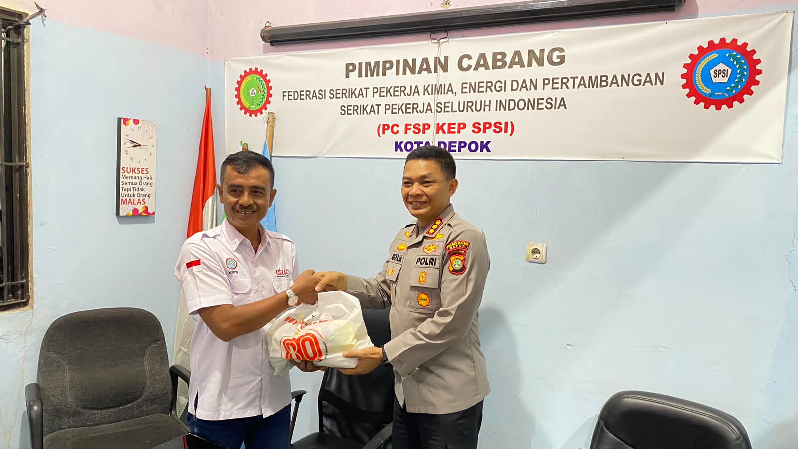 Kapolres Metro Depok Jalin Silaturahmi dengan Aliansi Kelompok Buruh Depok, Perkuat Sinergi dan Komunikasi