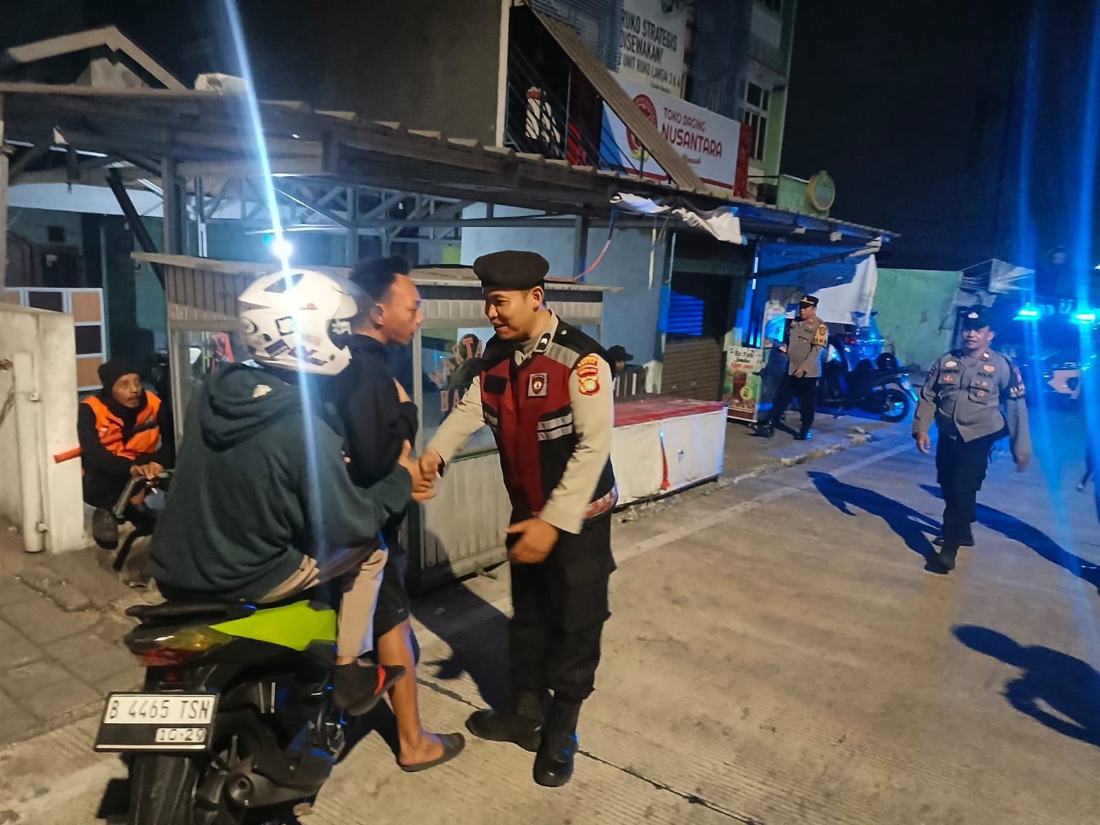 Polsek Cimanggis Gelar Razia Stasioner Dini Hari, Antisipasi Begal, Tawuran, Senjata Tajam dan Narkoba