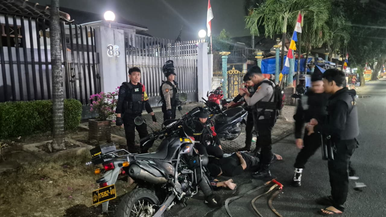 Brimob Polda Metro Jaya Gagalkan Dugaan Tawuran di Cipayung, Empat Pemuda Diamankan